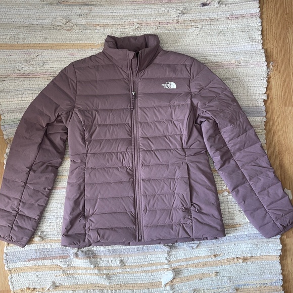 The North Face Jackets & Blazers - EUC The North Face Light Plum Belleview Stretch Down Puffer Jacket Size Medium